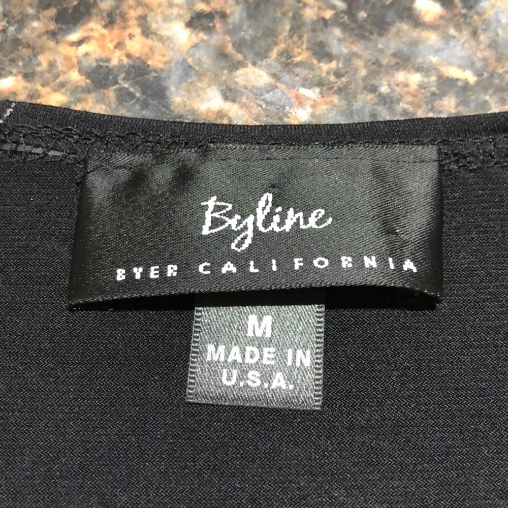 Byline Blouse - Picture 7 of 8